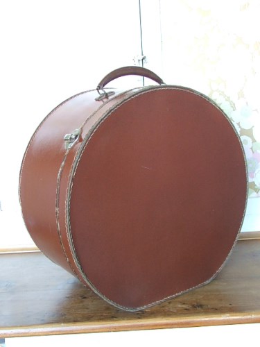 Vintage Brown Leather Hat Case