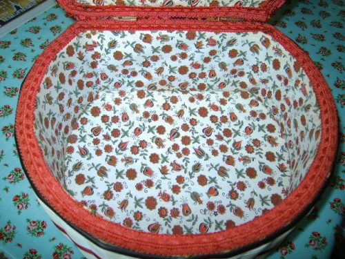 Pretty Floral Wicker Sewing Box
