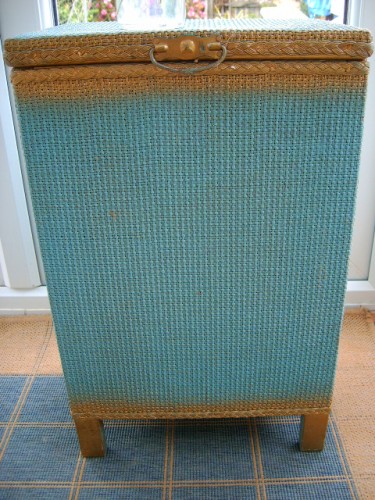 Wicker 'Loom' Style Laundry Basket