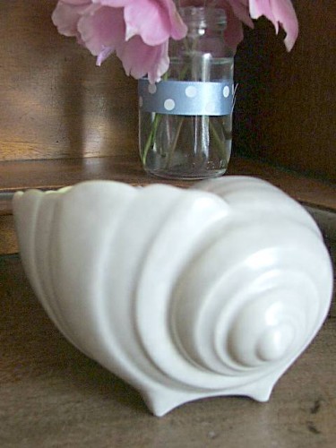 Poole Pottery Shell Dish/Vase