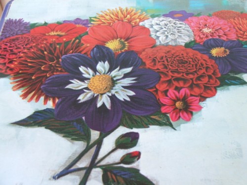 Pretty Vibrant 'Dahlia' Floral Tin