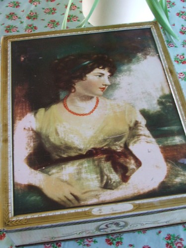 Vintage 'Lady' Tin