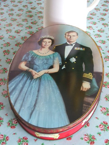 Queen Elizabeth and Duke of Edinburgh Tin