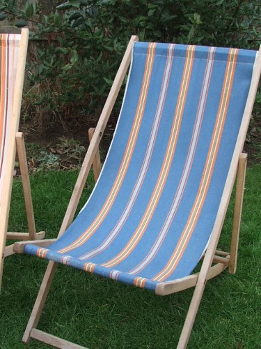 Vintage Wooden Deckchair (b)