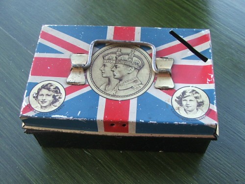 Royal  Money Box Tin