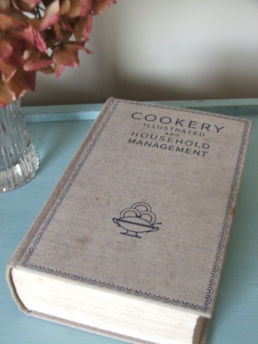Cookery (Illustrated) and Household Management