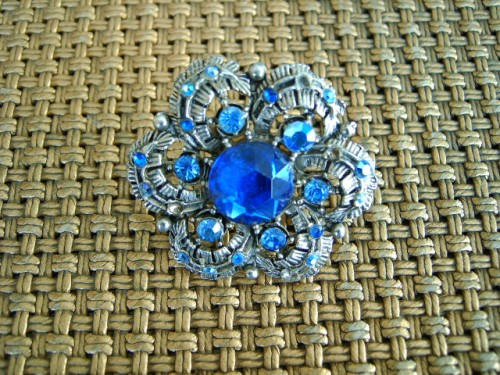 Pretty Brooch with Blue Stones