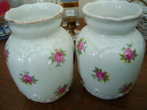 Pair of Pretty Vintage Floral Vases