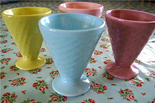4 Pretty Coloured Ice Cream Cone Pots
