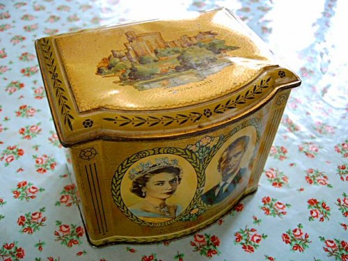 1953 Coronation Souvenir Tea Tin