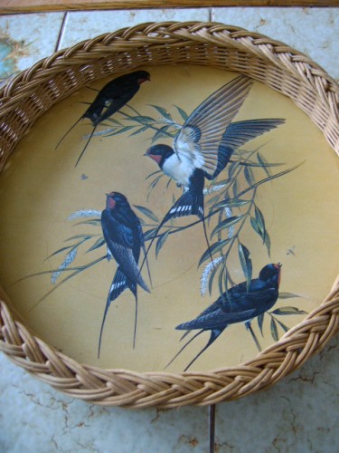 Round Wicker Bird Tray
