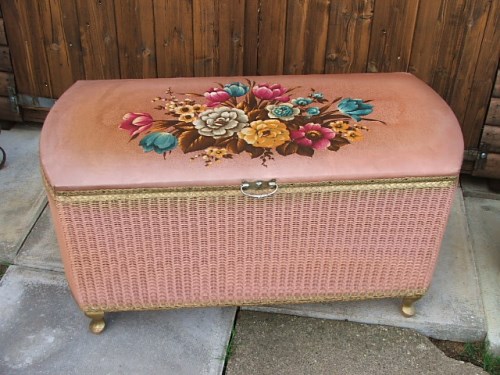 Pretty Pink Vintage Floral Ottomon