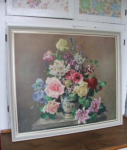 Gorgeous Retro Floral Print