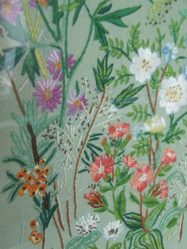 Pretty Vintage Floral Embroidery