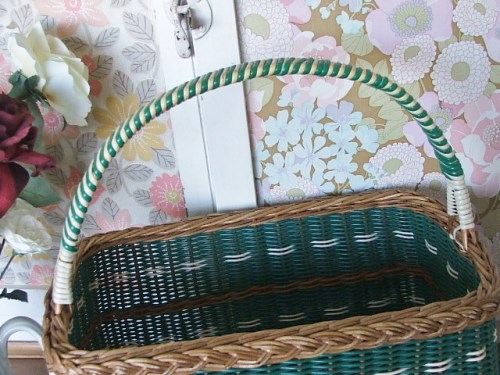 Lovely 1950's vintage Basket in green colourway