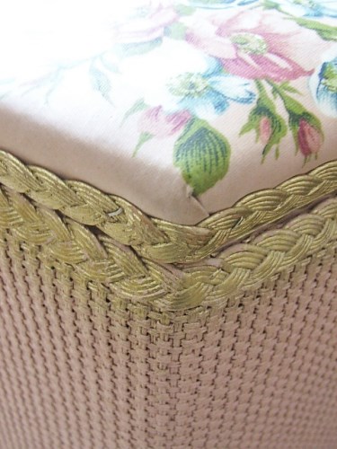 Pink Wicker ottomon