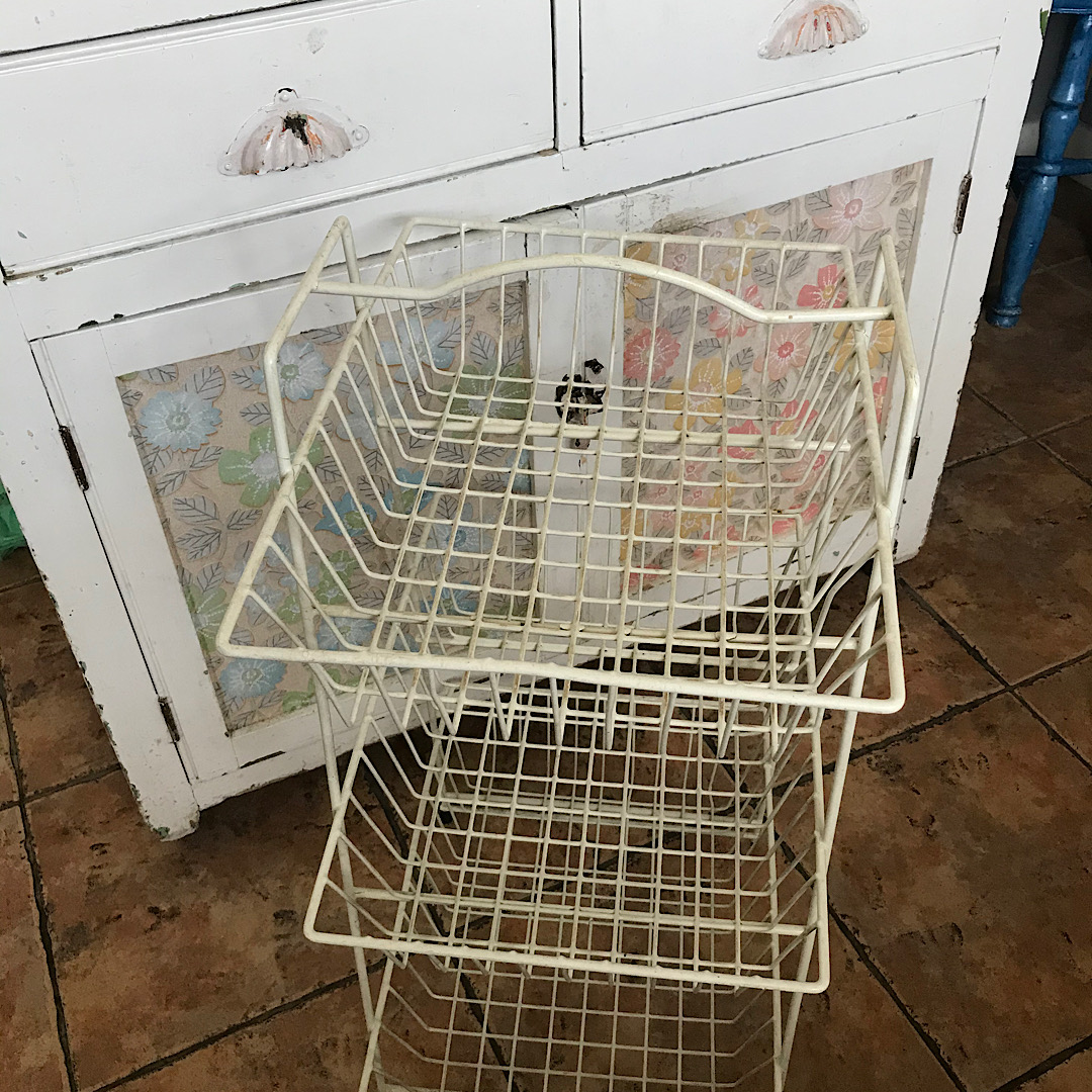Vintage White Vegetable Rack Tray